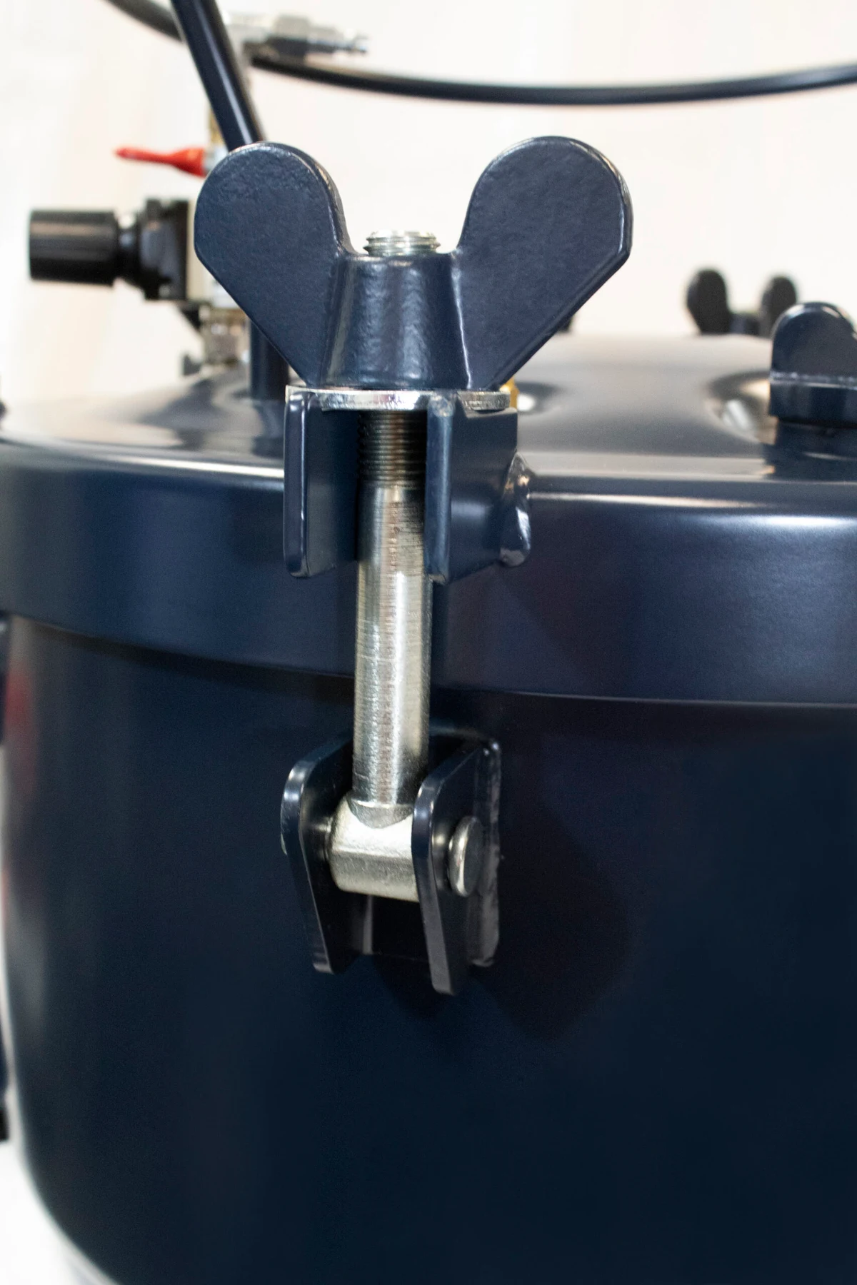 CALIFORNIA AIR TOOLS 1810C 10 Gallon Pressure Pot for Resin or Epoxy Casting 20