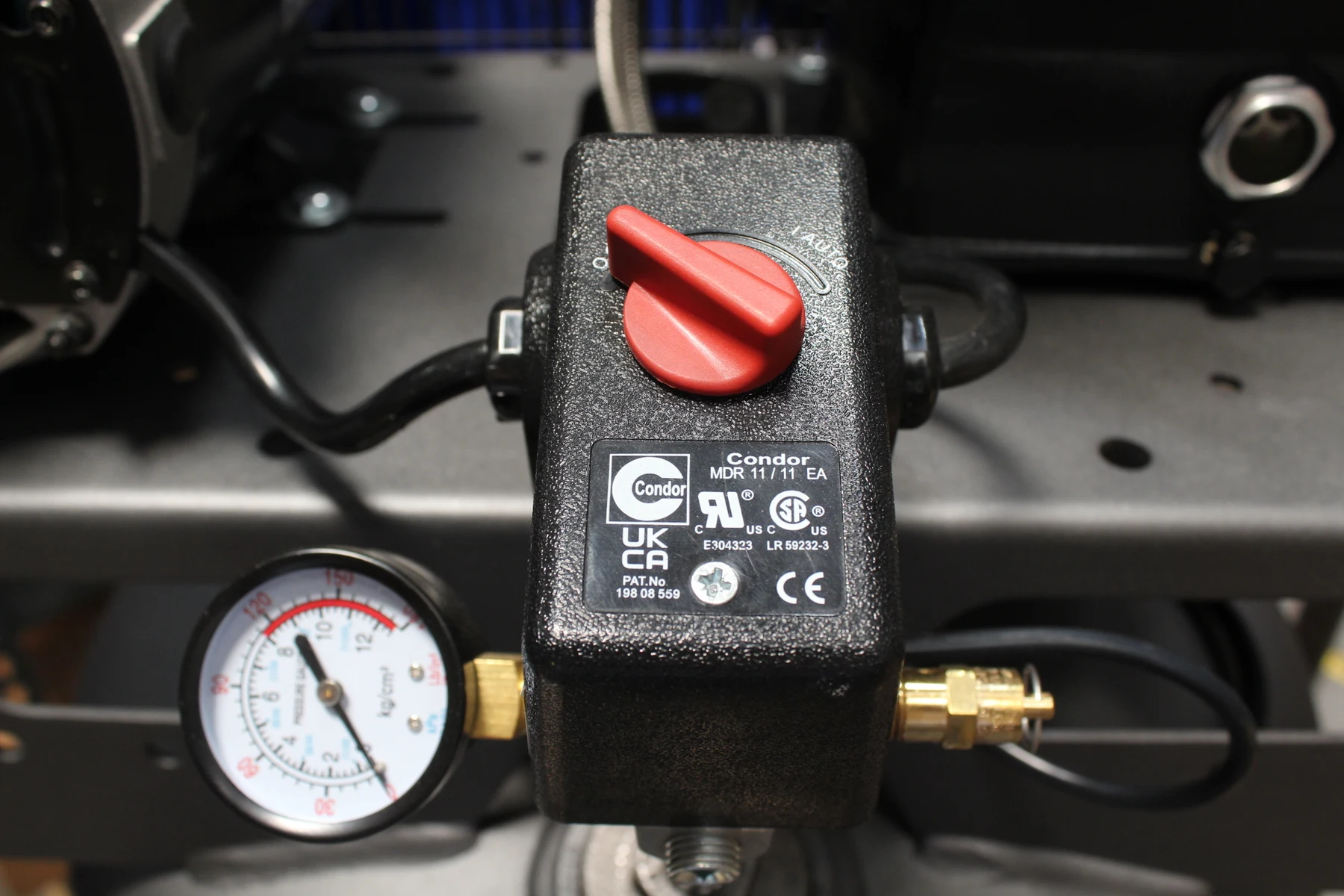 California Air Tools CALAIR 60037BD 60 Gal 3.7 hp One-Stage Oil-Lubricated Belt Driven Air Compressor 9