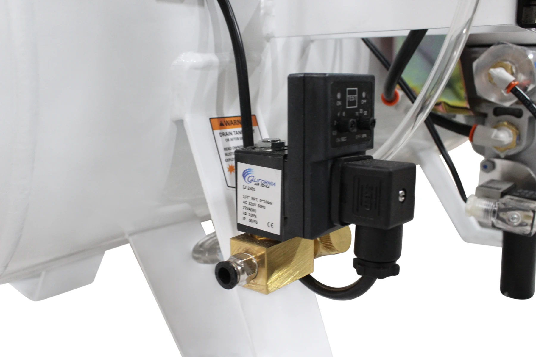 CALIFORNIA AIR TOOLS 20040DSMADC Powerful 4.0 Hp SMART Ultra Quiet & Oil-Free 20 Gallon Air Compressor with 98% Air Dryer and Automatic Drain Valve 11